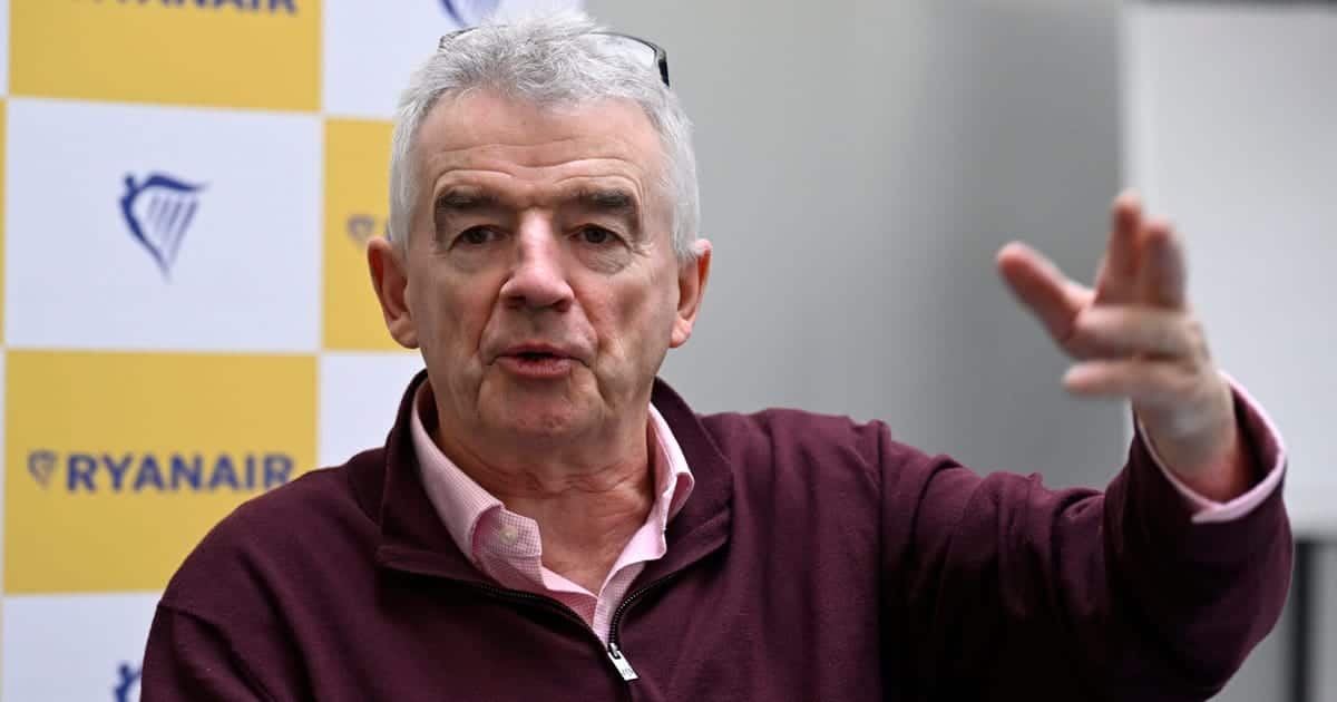 Ar brangs lėktuvų bilietai? „Ryanair“ vadovas perspėja dėl įtampos degalų rinkoje