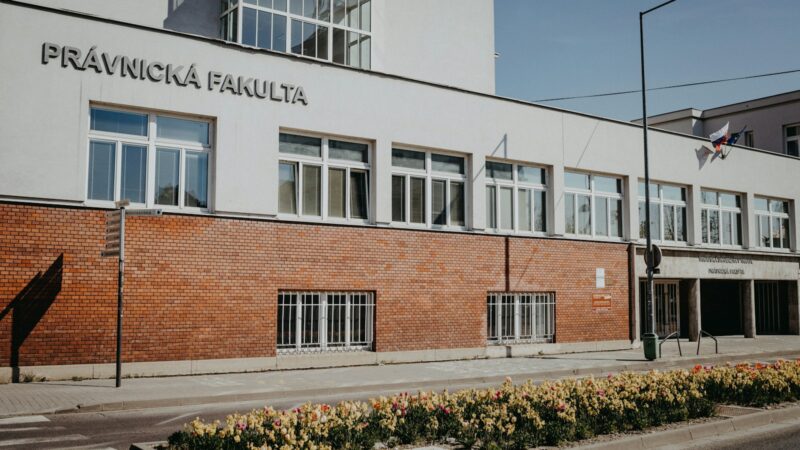 Daugiabučių renovacija ir valstybės parama: kaip tai atsiliepia šildymo sąskaitoms ir butų vertei