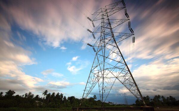 EK patvirtino subsidijas verslui: ar 70 proc. elektros kainų kompensacija išgelbės Europos pramonę?