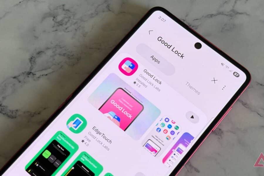 Programinis atnaujinimas pašalins klaidą, dėl kurios stringa „Samsung Galaxy“ įrenginių valdymas