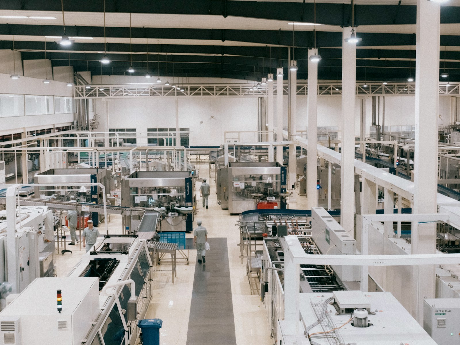 Lietuvos maisto pramonė atsinaujina: kaip įmonių investicijos keičia fabrikus, darbo vietas ir kainas