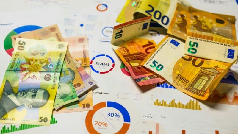 Mažų eksportuotojų valiutų rizika: praktiniai žingsniai, kaip suvaldyti kursų svyravimus