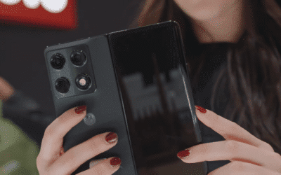 „Motorola Razr Fold“ debiutas: ar silicio ir anglies baterija taps nauju standartu rinkoje?