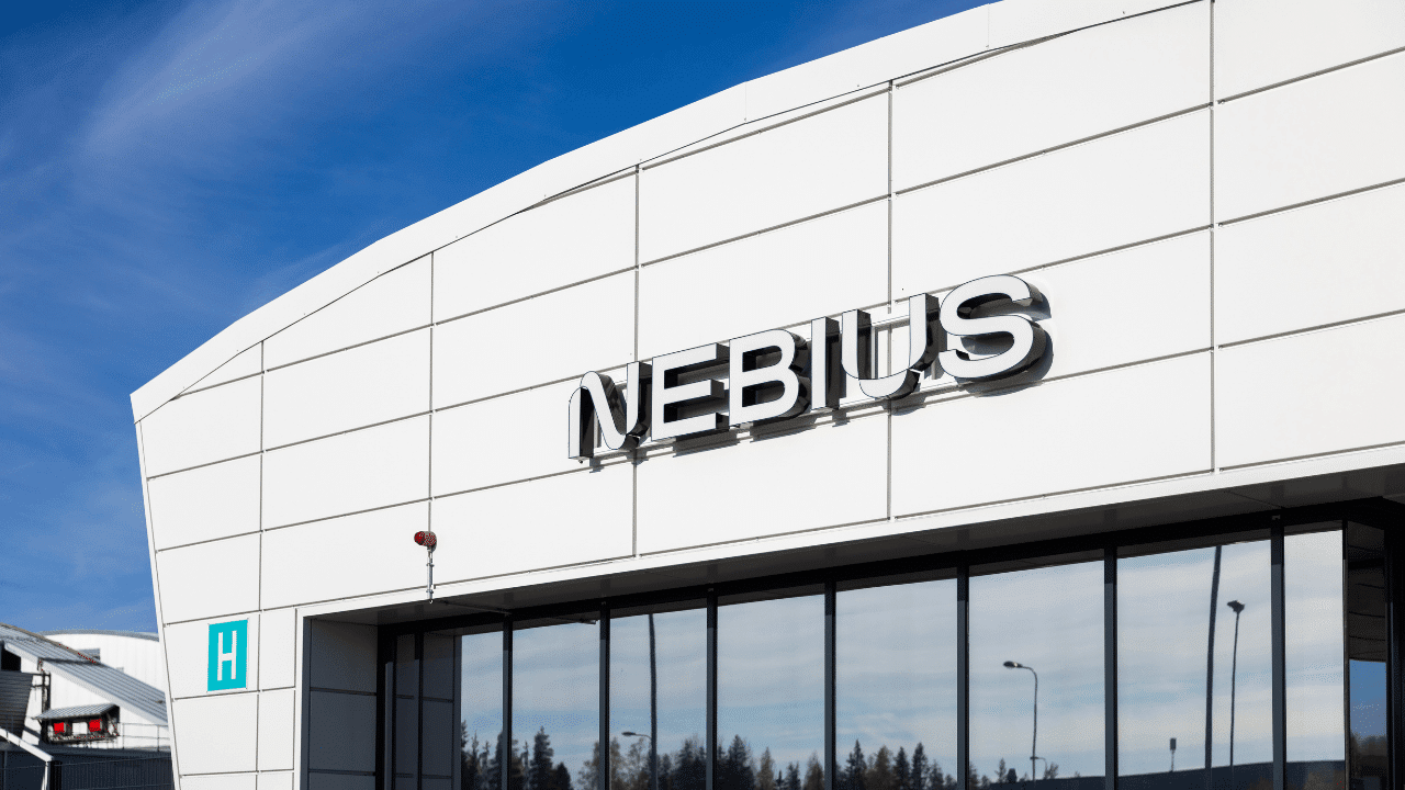 „Nebius“ stiprina pozicijas: už pusę milijardo eurų perkama DI našumo technologija