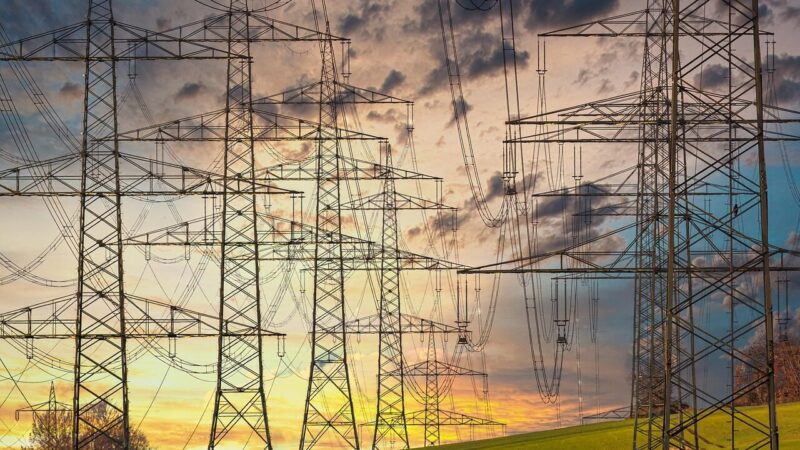 Klimato tikslai Europoje atsitraukia į antrą planą – ar prastai išvystyti elektros tinklai žlugdo žaliąjį kursą?