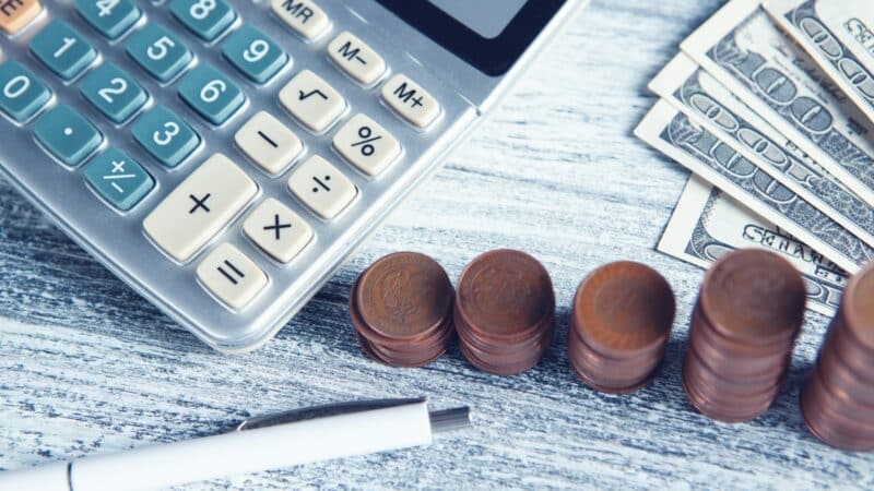 Atsargos šeimos biudžete: kaip susikurti finansinį rezervą nepatogioms smulkmenoms ir rimtesnėms krizėms