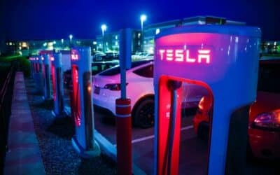 Elektromobilių įkrovimo tinklas plečiasi: kaip kintantys tarifai ir naujos stotelės paveiks vairuotojų išlaidas