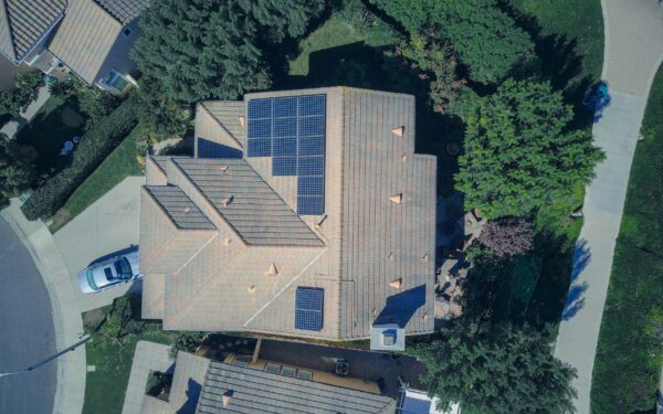 Energijos kaupimo technologijos artėja prie namų kiemo: kaip baterijos keis Lietuvos vartotojų galimybes