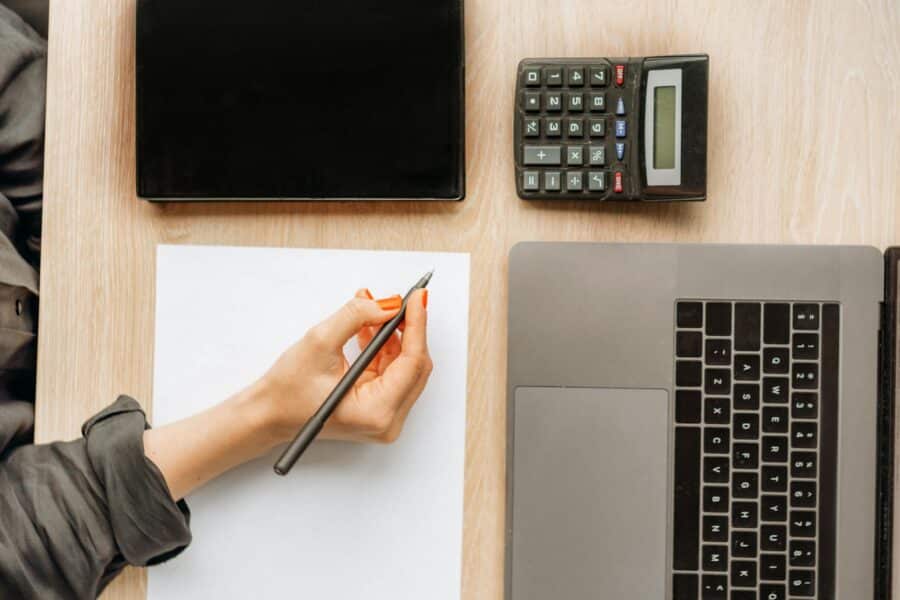 Lithuanian payslip calculator laptop desk