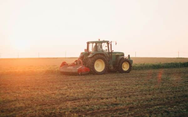 Mažų ir vidutinių ūkių technikos atnaujinimas: kaip planuoti investicijas, kad jos atsipirktų