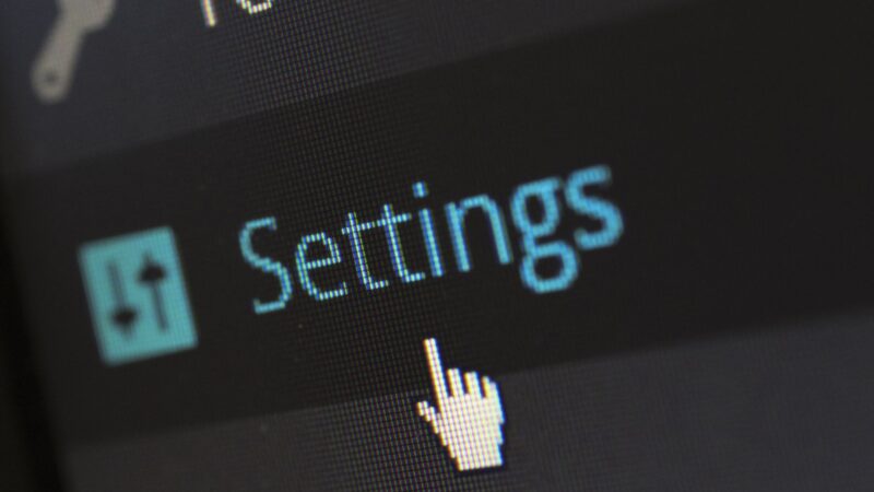 DI generuoti vaizdai ir garsas tampa kasdienybe: kaip atpažinti klastotes ir apsaugoti save internete