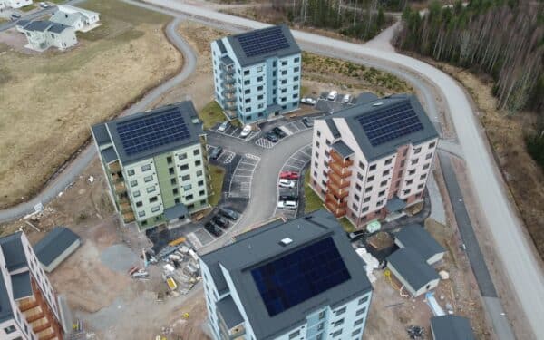 Energetiškai efektyvūs daugiabučiai: kokie sprendimai mažina sąskaitas ir didina butų vertę