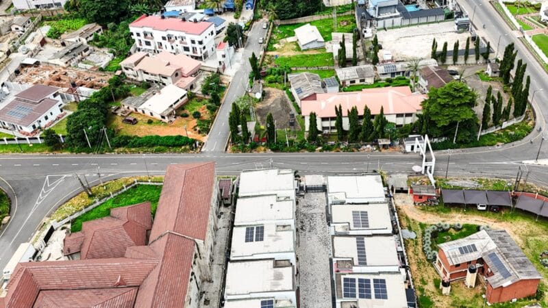 Kaip dalintis energija tarp kaimynų: naujas kooperacijos modelis bendrijoms ir mažiems verslams