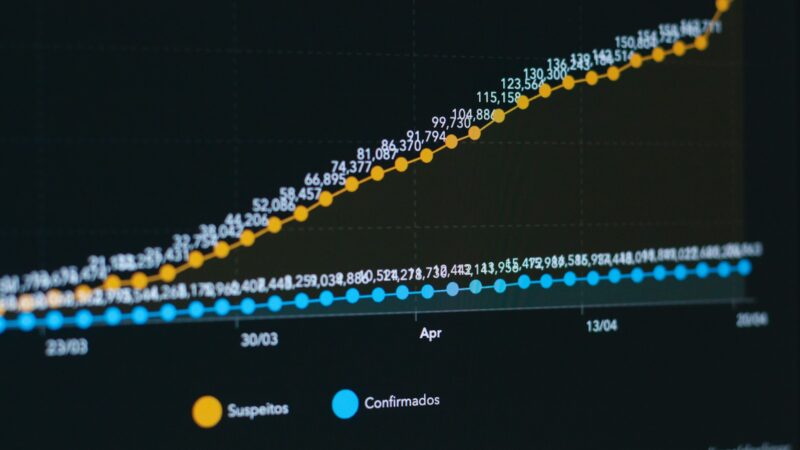 Lietuvos gyventojai senėja, o dirbančiųjų mažėja: kaip demografiniai pokyčiai jau dabar keičia ekonomiką
