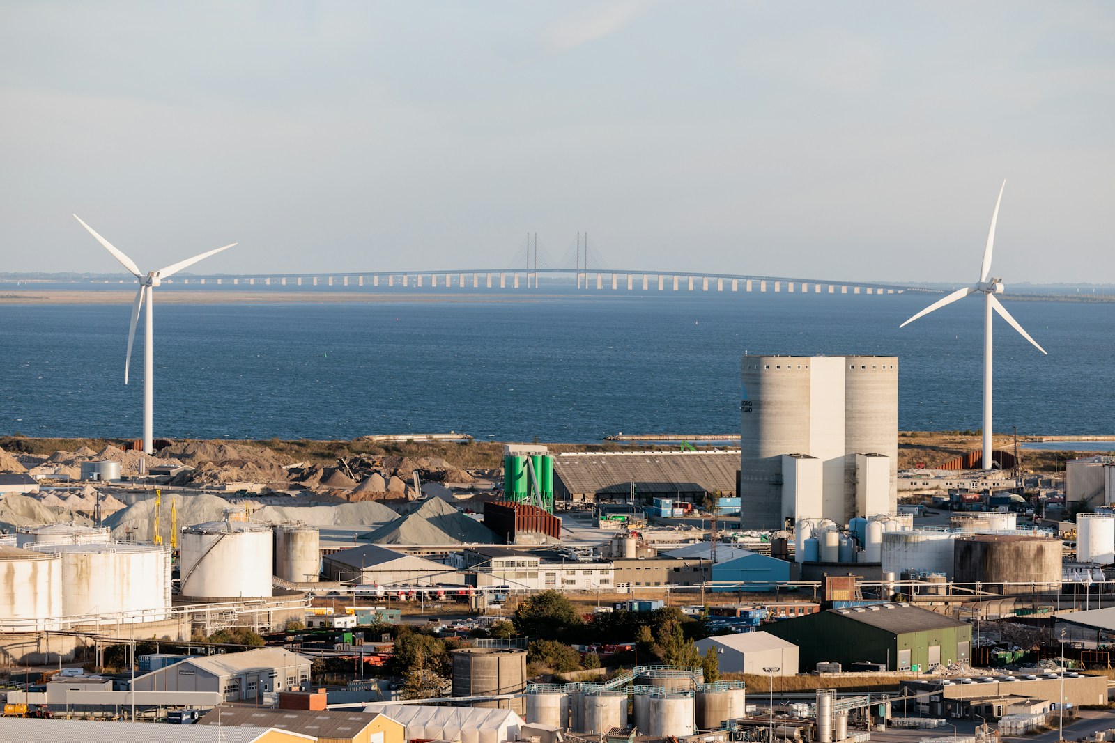 Pramonės jėgų pusiausvyra keičiasi: kaip atsinaujinančios energetikos įmonės perkuria verslo modelius