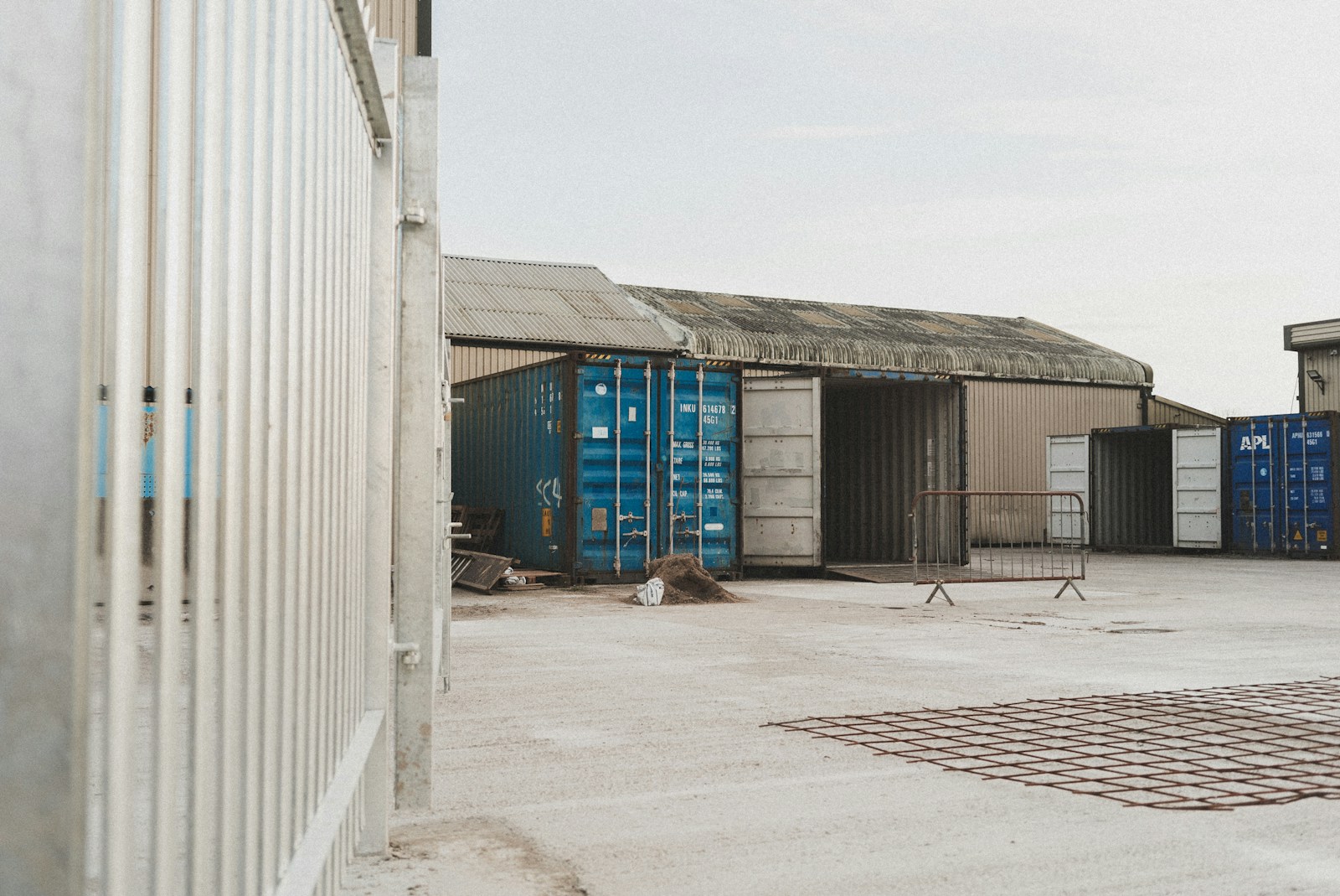 Sandėliavimo ir logistikos pastatai keičiasi: kaip nauji projektai veikia nuomininkus ir aplinkinius rajonus