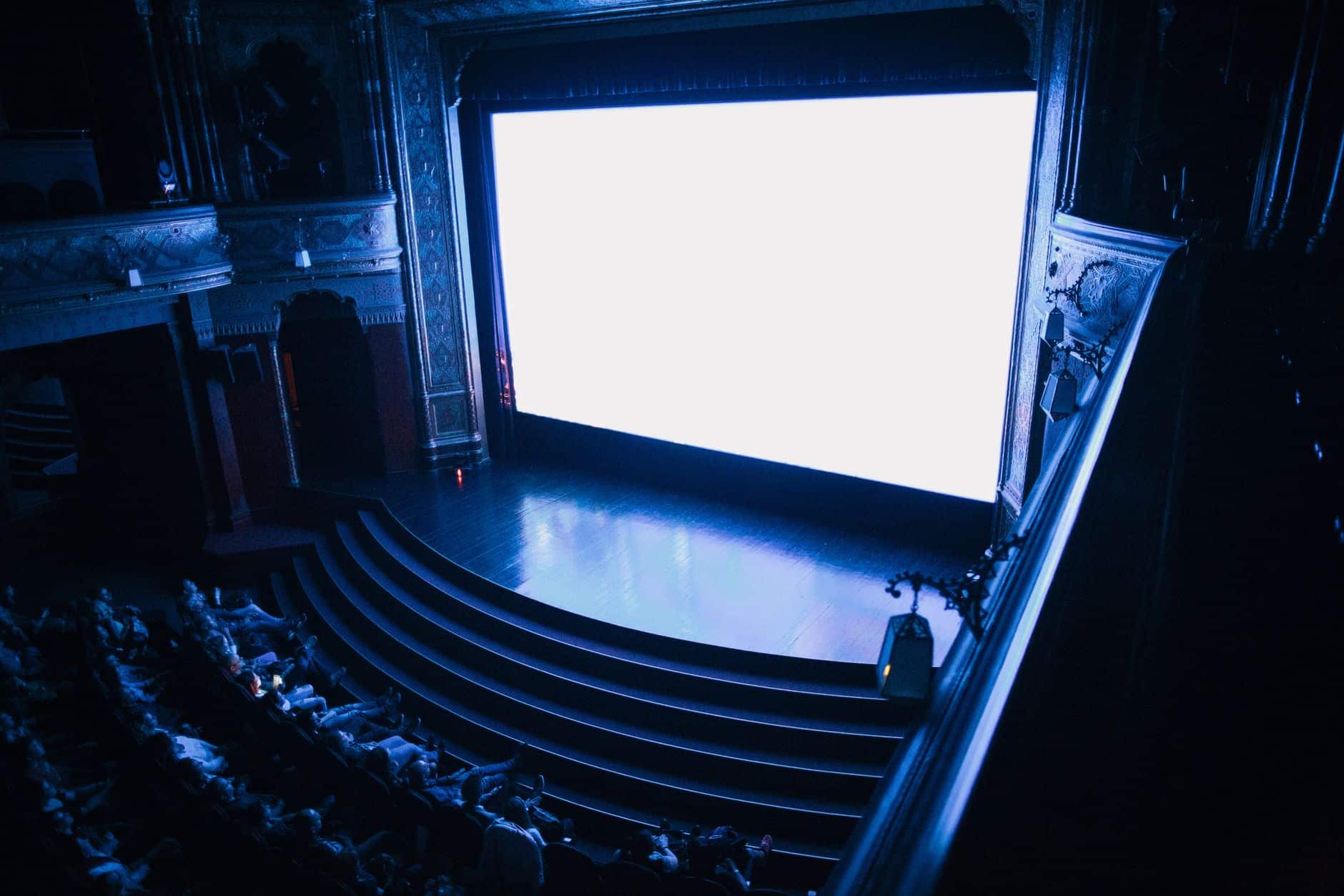 Vakaras improvizacijos teatre: kaip žiūrojoje patirti tikrą atokvėpį ir drąsiau pažvelgti į kasdienybę