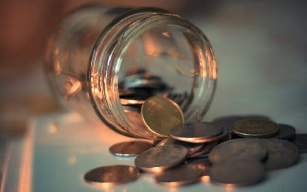 Asmeninis rezervų fondas: kaip susikurti finansinę „oro pagalvę“, kuri realiai veikia kasdienybėje