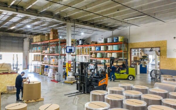 Didelio regioninio logistikos centro uždarymas šalia Kauno: kokius signalus tai siunčia krovinių rinkai ir darbuotojams