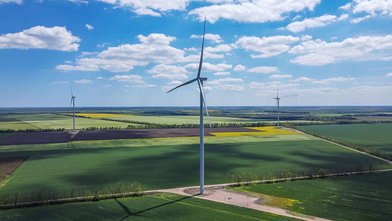 Ukraina skelbia didžiulius energetikos aukcionus, investuotojams siūloma 850 MW kvota