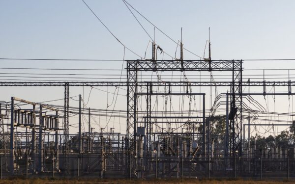 Elektros tinklų modernizavimas artėjant sinchronizacijai: ką tai pakeis gyventojams ir verslui