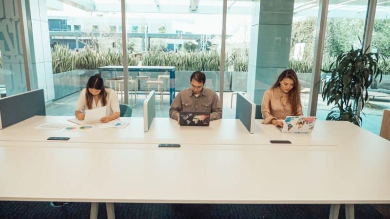 Finansų technologijų startuoliai buriasi į bendrus biurus: kaip tokie centrai keičia verslo aplinką Vilniuje
