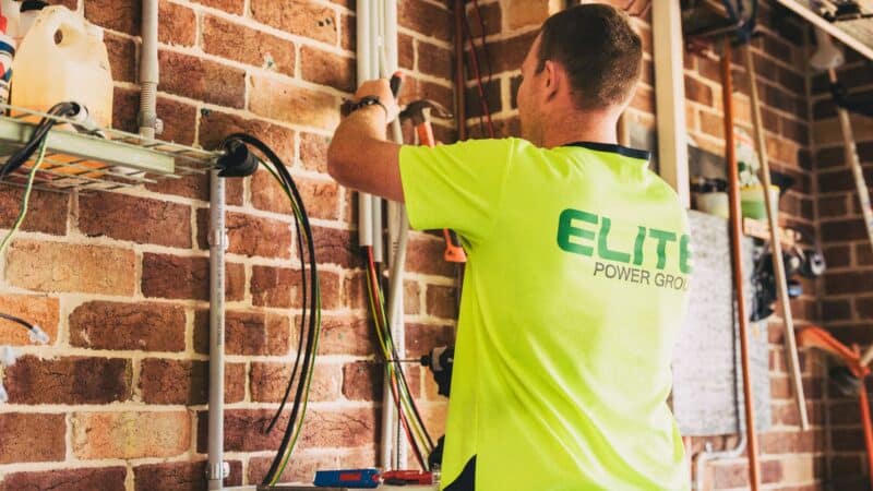 Kaip namų baterijos ir kiti kaupikliai keičia energijos rinką: nauda, rizikos ir ko tikėtis artimiausiais metais