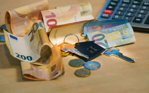 Kaip susikurti finansinį saugumo pagalvę: praktiniai žingsniai nestabilios ekonomikos laikotarpiu