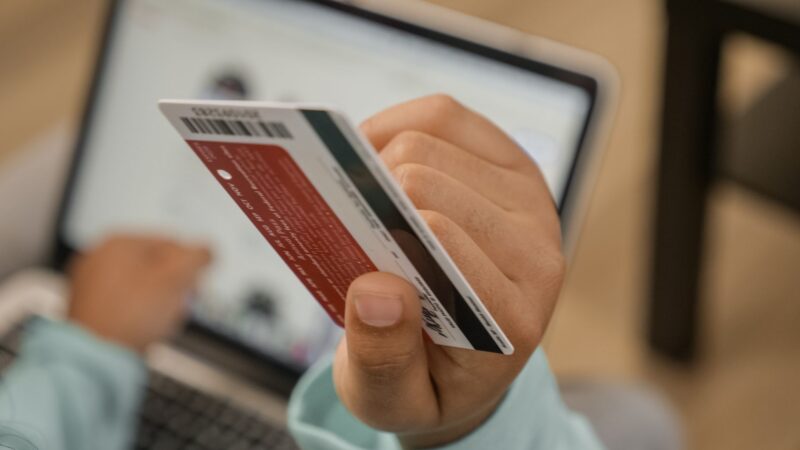 Kaip valdyti prenumeratų ekonomikos spąstus: nuo srautinių paslaugų iki programėlių mokesčių kas mėnesį