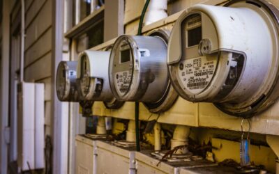Lietuvos elektros tinklai ruošiasi naujam etapui: ką gyventojams reiškia išmanieji skaitikliai ir aktyvūs vartotojai