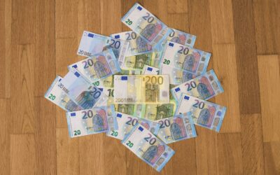 Namų ūkio „atsarginis fondas“: kiek pinigų laikyti saugiai ir kur juos realiai geriausia padėti