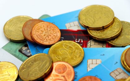 Europa ruošia alternatyvą „Visa“ ir „Mastercard“: štai kaip veiktų naujasis skaitmeninis euras