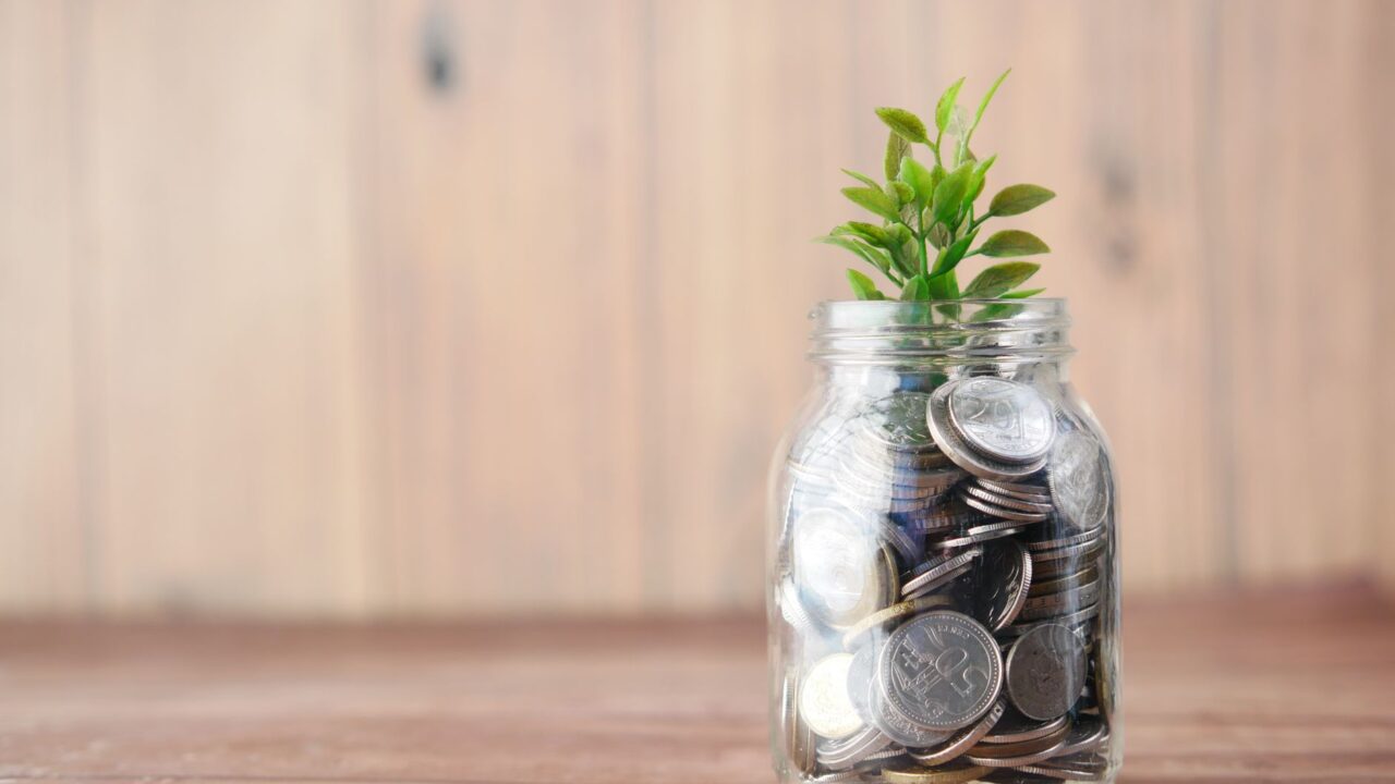 35 metus investuojantis milijonierius keičia strategiją: dėl DI mažina vieną svarbiausių investicijų