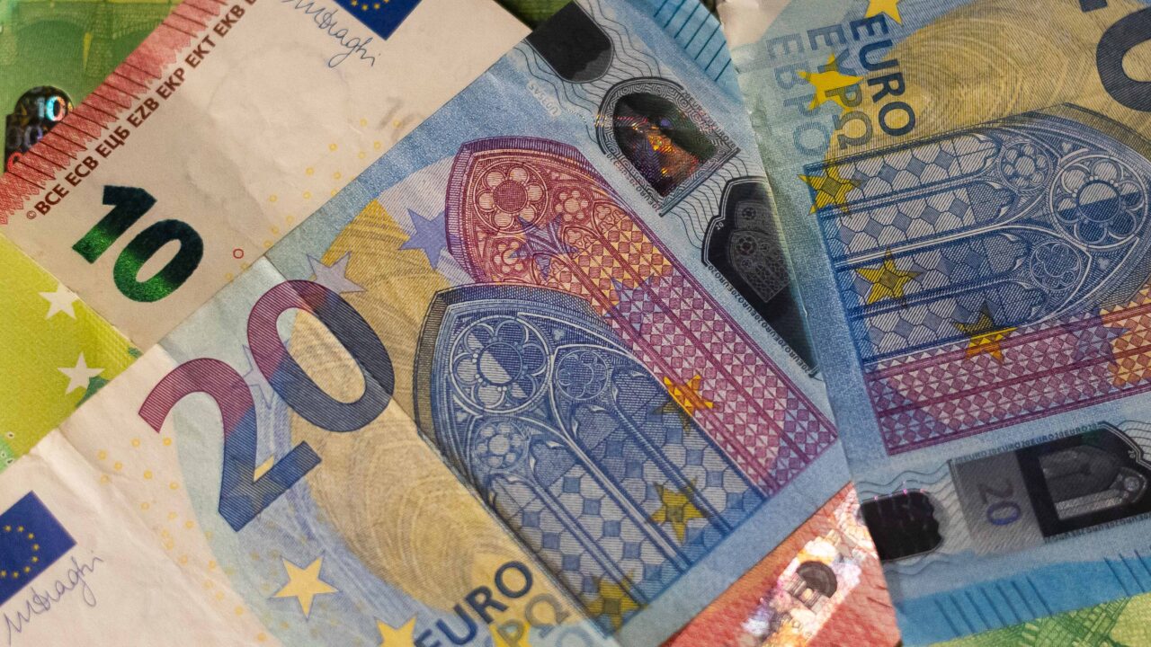Per suklastotą platformą investavęs vyras prarado 19,7 tūkst. eurų