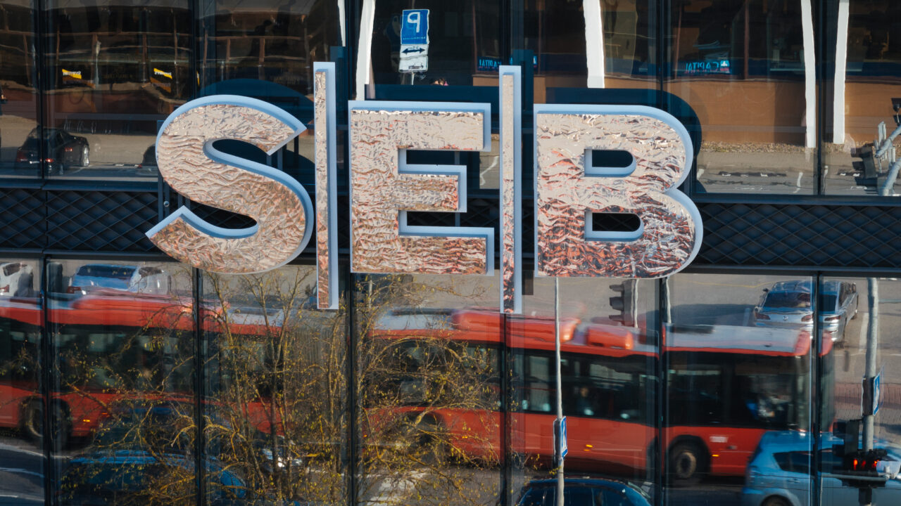 SEB mažina šių metų Lietuvos BVP augimo prognozę iki 3 proc., infliacijos – iki 5,3 proc.