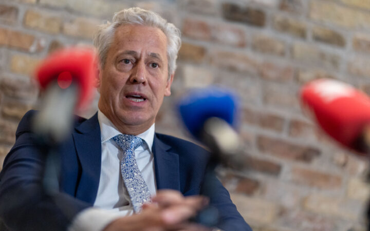 Ginče dėl „Achemos grupės“ kontrolės – Laurinaičio skundas LAT