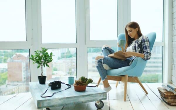 Ramus savaitgalis su knyga ne tik introvertams: kaip iš skaitymo laiko išspausti daugiau malonumo
