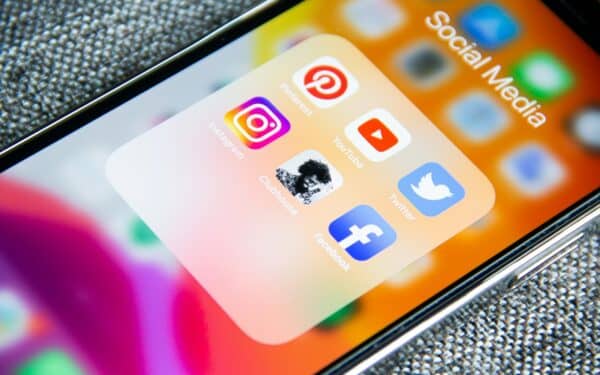 Socialinių tinklų privatumo nustatymai: 20 minučių gidas, padėsiantis paslėpti daugiau asmeninių duomenų