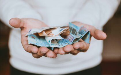 Ekonomika auga, bet ne visiems: nauji skaičiai atskleidė vis gilesnę prarają