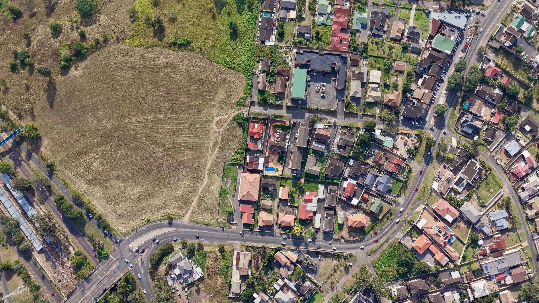 Žemės sklypų dalijimas ir jungimas: kada to prireikia, kiek tai trunka ir su kokiais ribojimais susiduriama