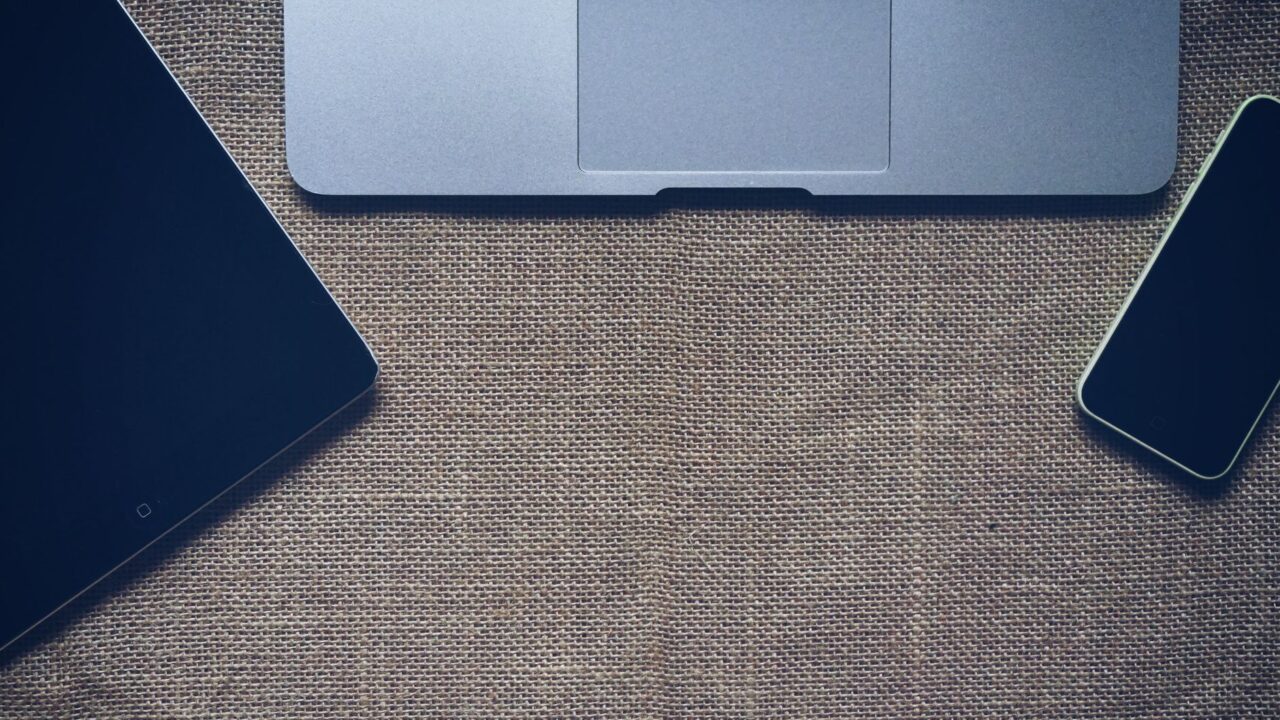 „Smart-ID“, mobilusis parašas ar ID kortelė – kuris būdas saugiausias?